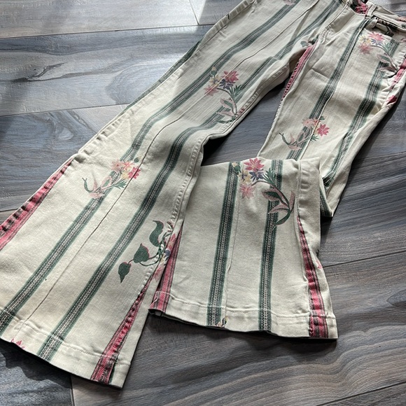 BDG Hi rise flare jeans - Picture 3 of 5